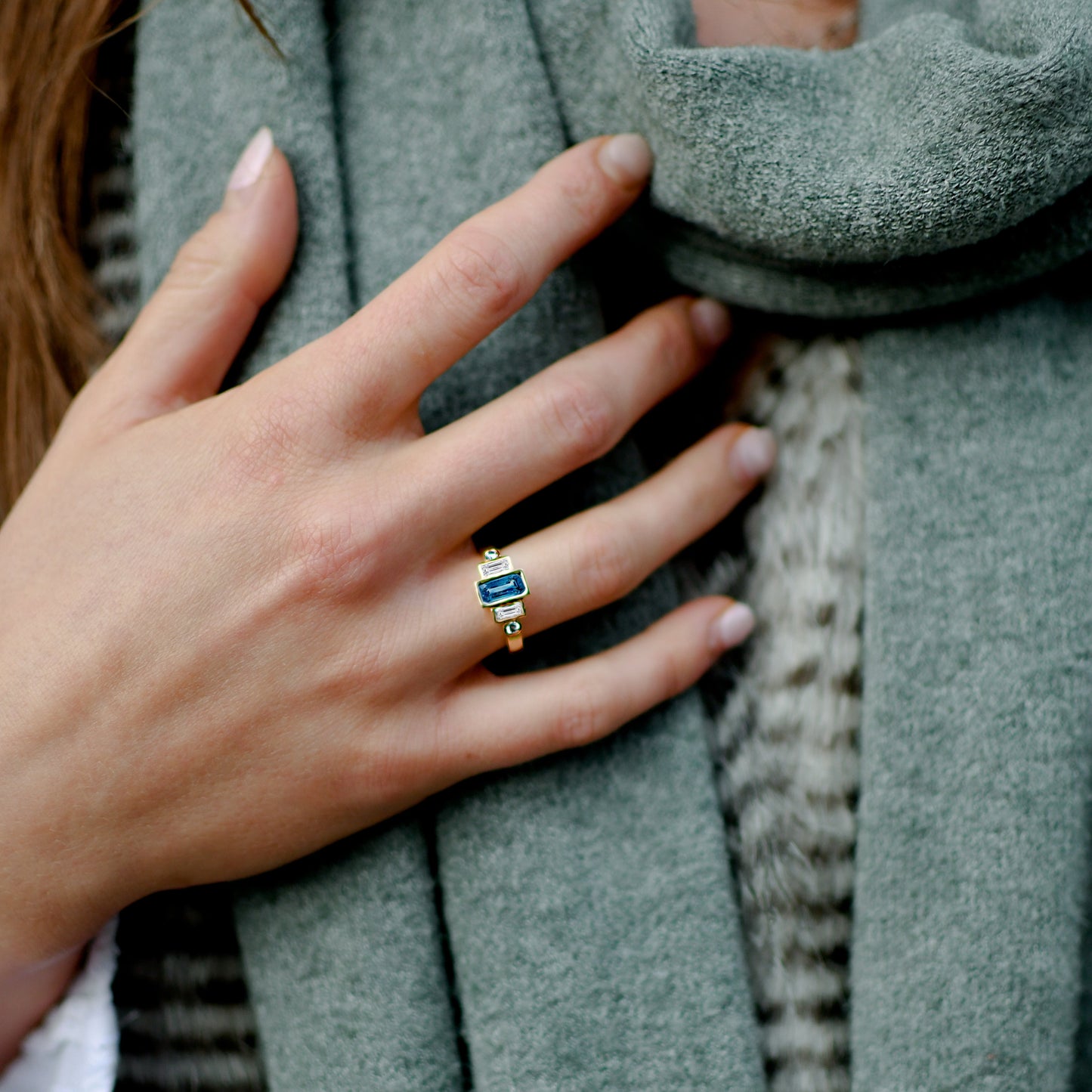 Tanzanite and Diamond Retro Ring