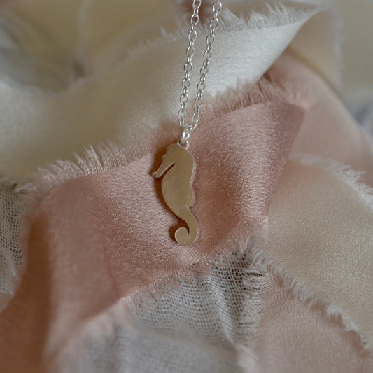 Seahorse Celtic Birthstone Pendant (May 13th - June 9th)