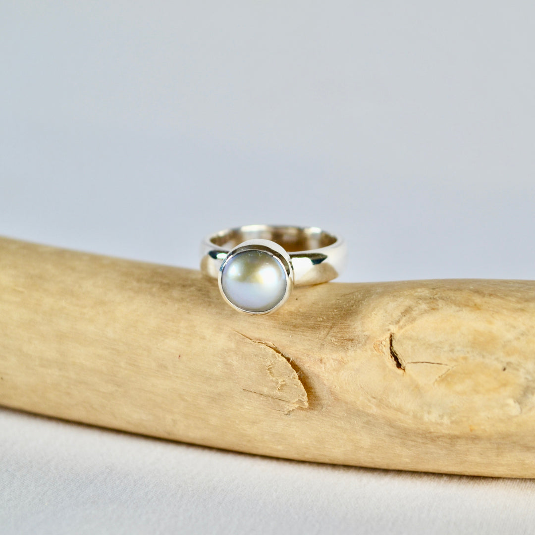 The Pearl Ring