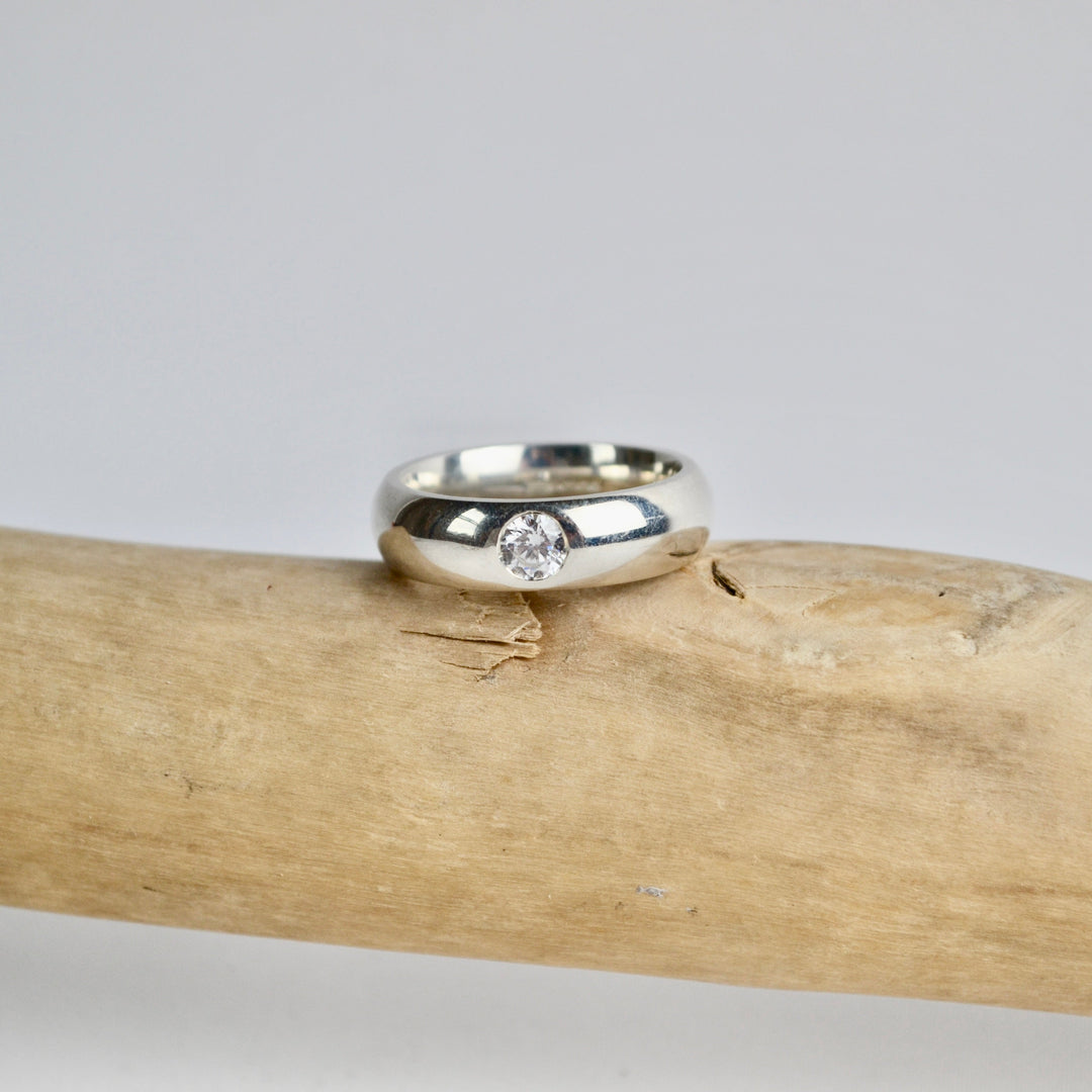Round Diamond Band