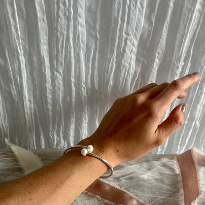Silver & Freshwater Pearl Bangle