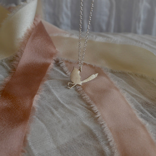 Robin Celtic Birthstone Pendant (June 10th - July 7th)