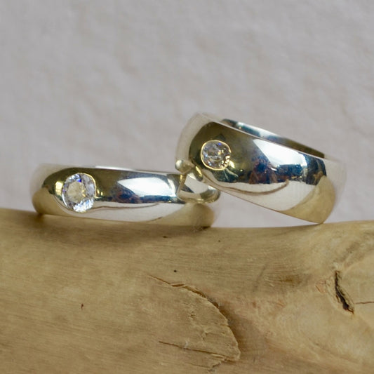 Wide Oval Diamond Band