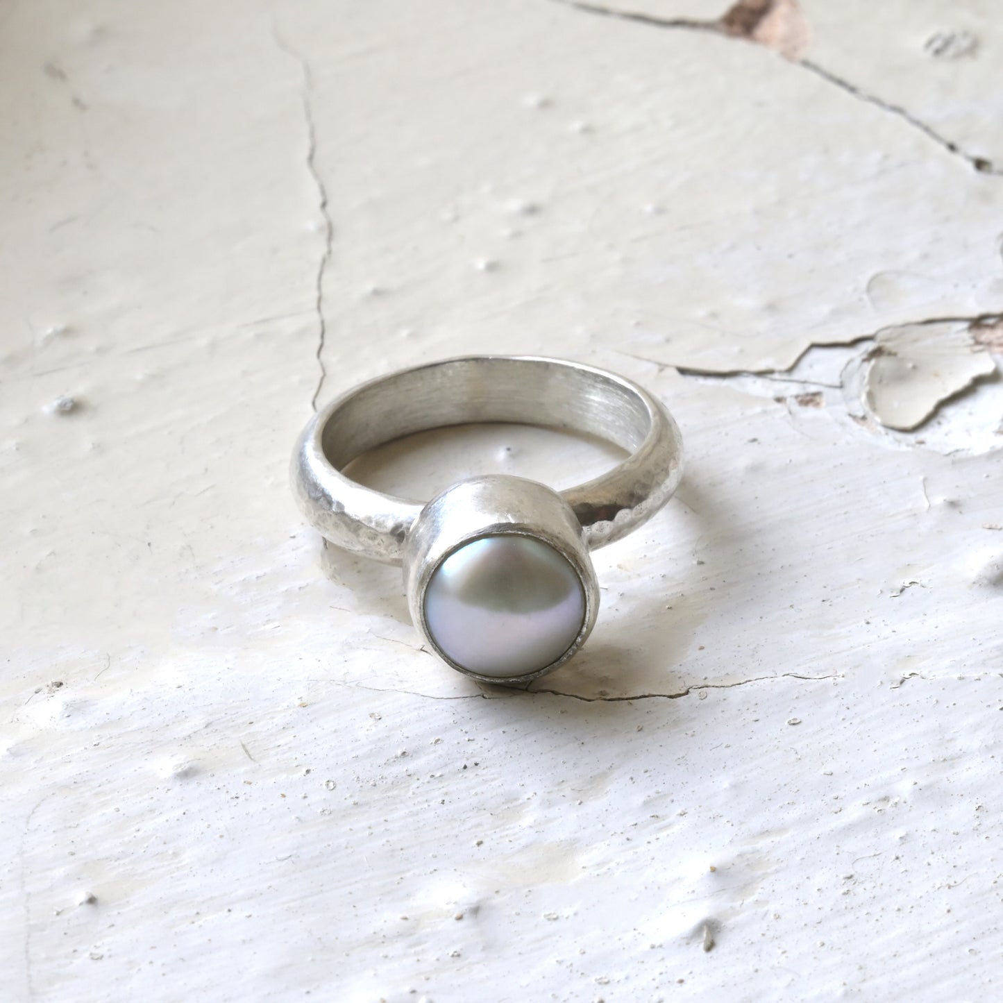 White Button Pearl Ring (Size L Only)