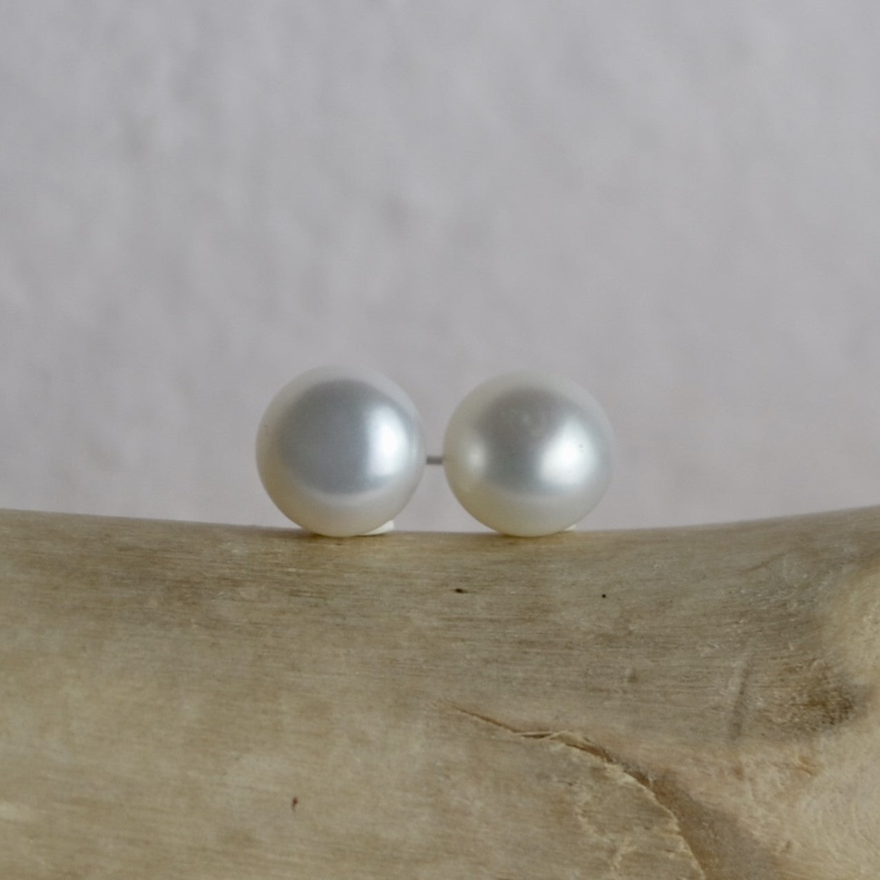 Classic Button Pearl Studs