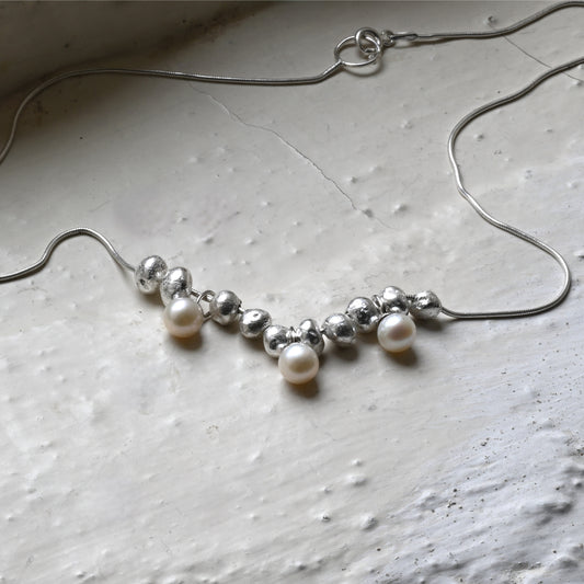 Silver Pebble & Pearl Necklace